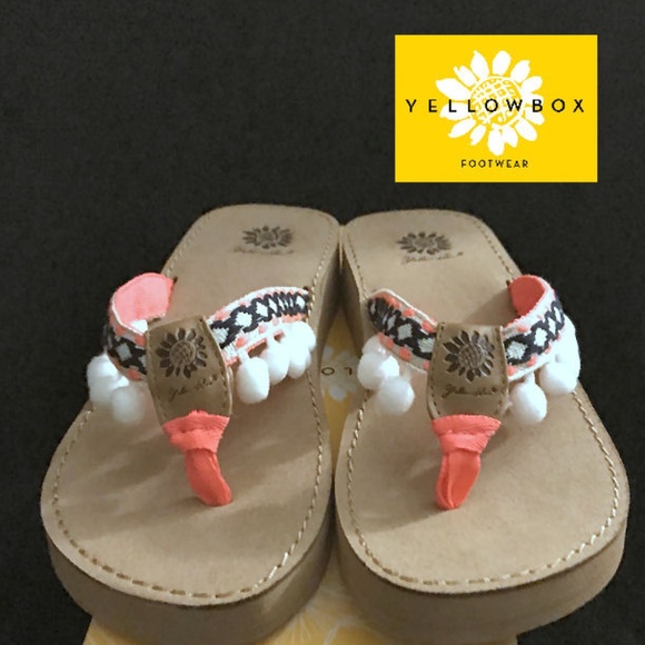 NIB!!  Karra Pom Pom Sandal in Coral - Picture 2 of 4